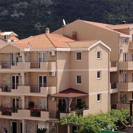 Apartmani Goran I Jelena Zec Budva Exterior foto