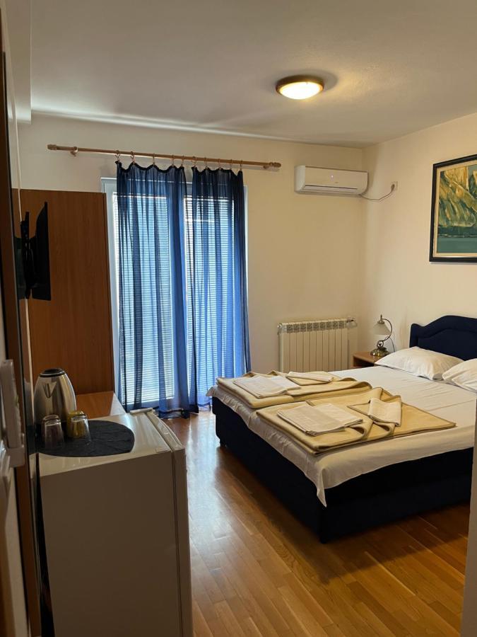 Apartmani Goran I Jelena Zec Budva Exterior foto